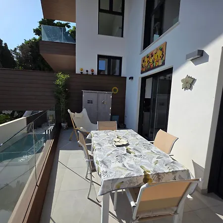 Апартаменти Alquilaeasy Montemar Alto *